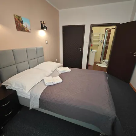 Leniwy Motyl בית הארחה