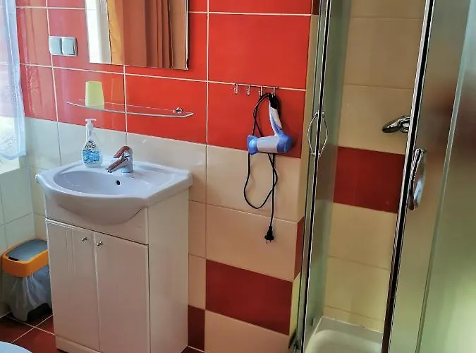 בית הארחה Leniwy Motyl רייצ'ה