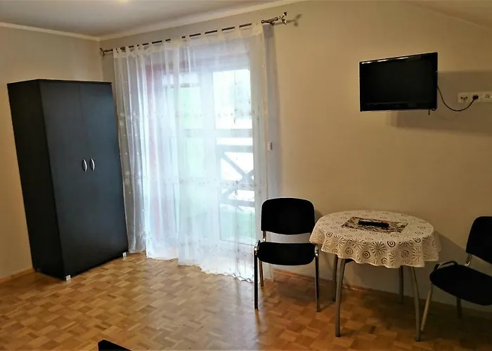 Leniwy Motyl בית הארחה