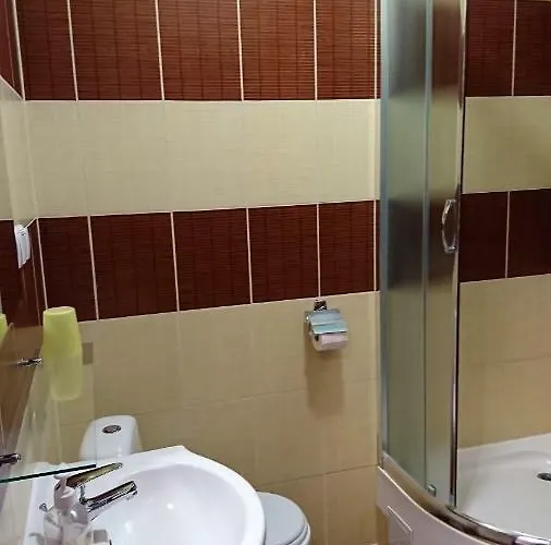 Leniwy Motyl בית הארחה 3*