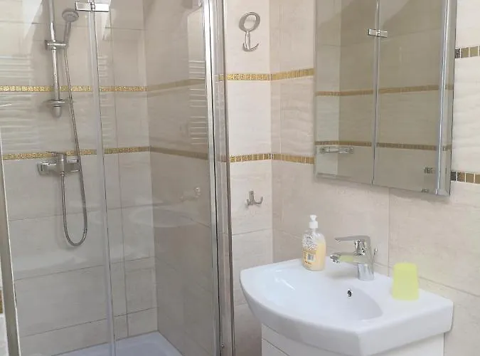 בית הארחה Leniwy Motyl רייצ'ה